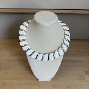 Vintage Gold Tone White Plastic Collar Necklace 16” Round Box Clasp